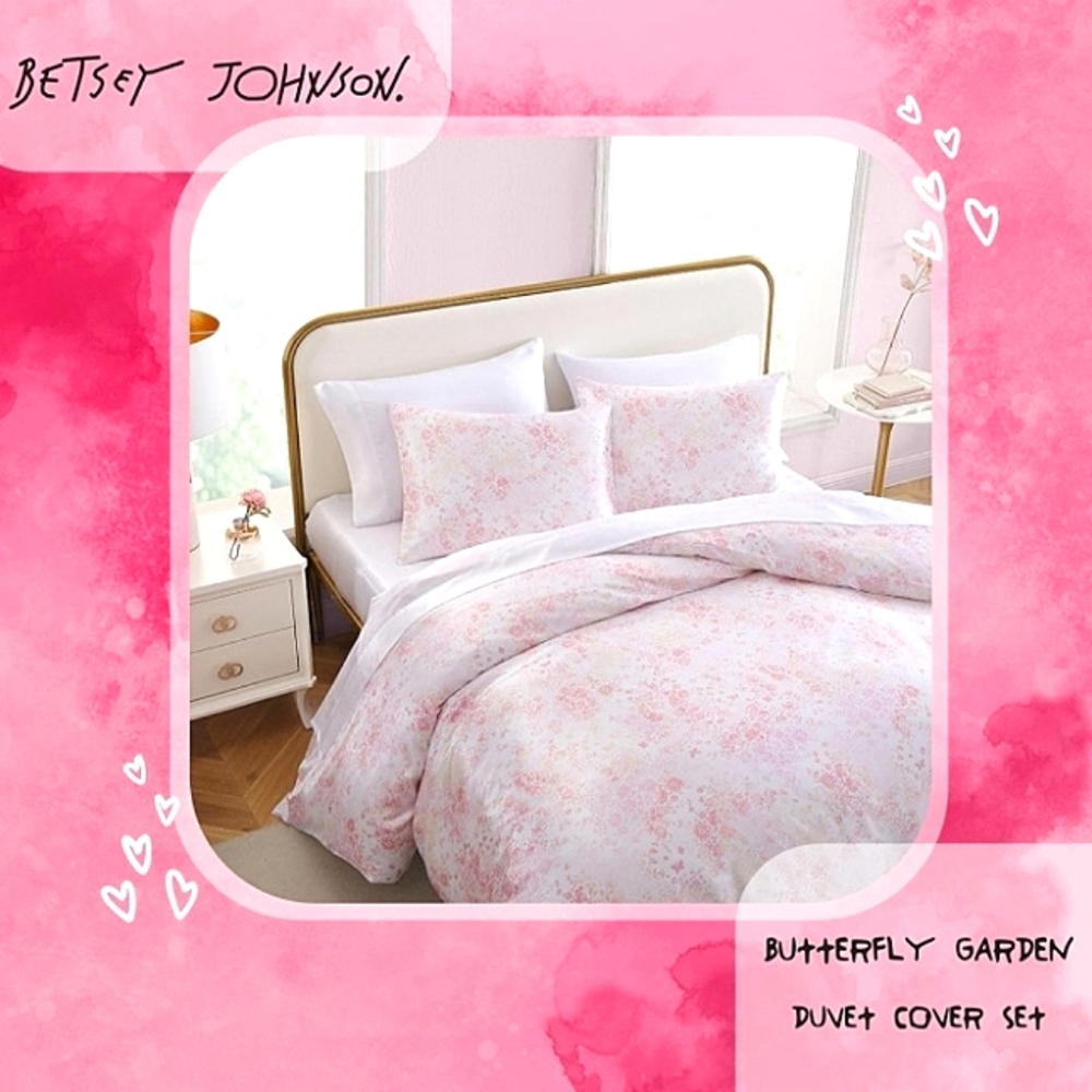 ☆NWT☆Luxurious BETSEY JOHNSON Satin Twin Size Satin Duvet Bedding Set☆